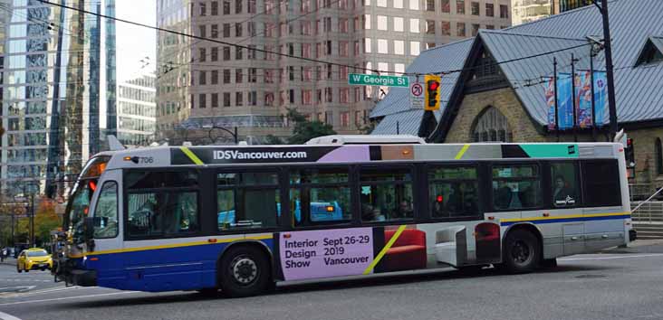 West Vancouver NovaBus LFS 706